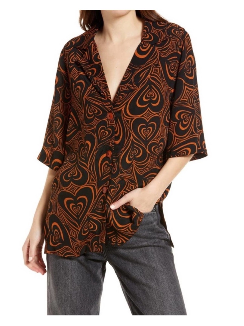 Lisa Says Gah Alyssa button-up shirt in the retro wild hearts